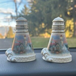 Lenox salt & pepper shaker set Thomas Kinkade $50